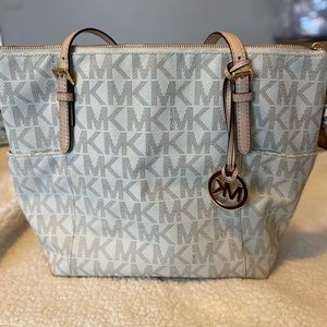 Michael Kors Tote